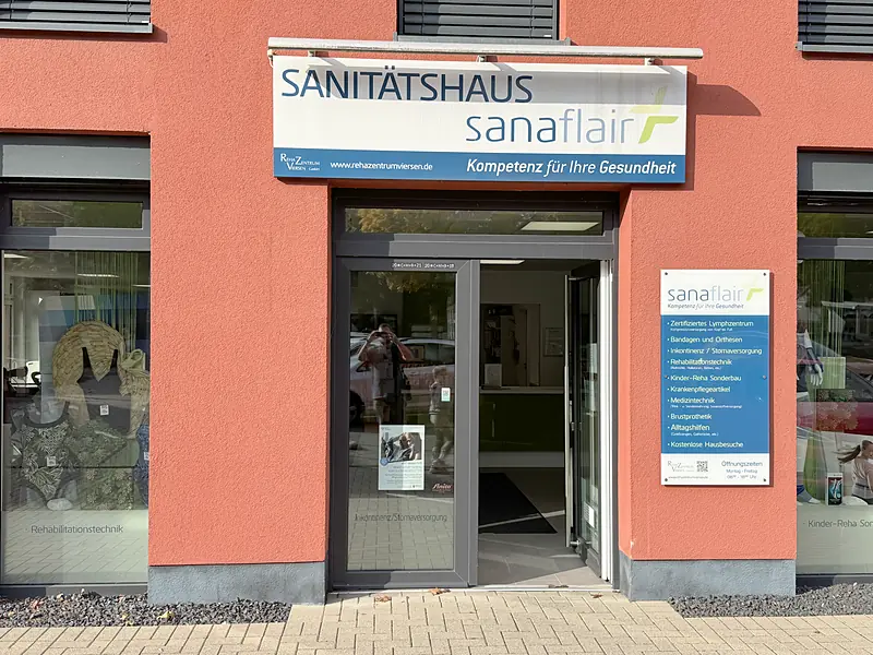 sanaflair Sanitätshaus Brüggen – Außenansicht mit Eingang