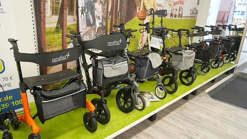 sanaflair mobil Heinsberg (Sanitätshaus & Mobilitätszentrum Heinsberg) – Ausstellung Rollatoren