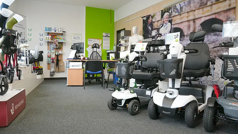 sanaflair mobil Wegberg (Sanitätshaus & Mobilitätszentrum Wegberg) – Ausstellung Elektromobile