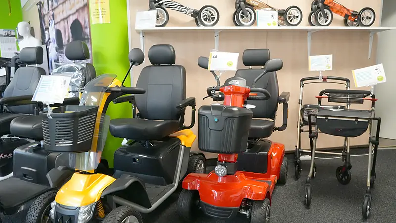 sanaflair mobil Wegberg (Sanitätshaus & Mobilitätszentrum Wegberg) – Ausstellung Elektromobile